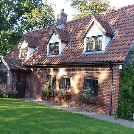 The Old Pear Tree Bed & Breakfast Whepstead Exterior photo